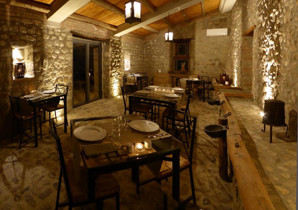 Pietre Di Fiume Villa Apice Bagian luar foto